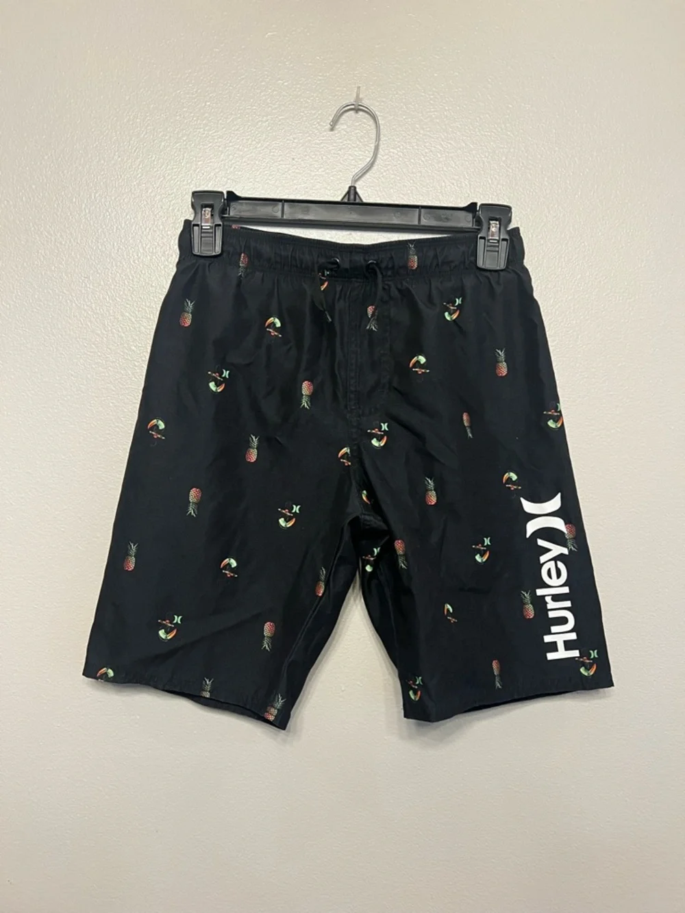 Hurley‎ Black Board Shorts with Pineapple Toucan Tropical Beach Accent Boys Med